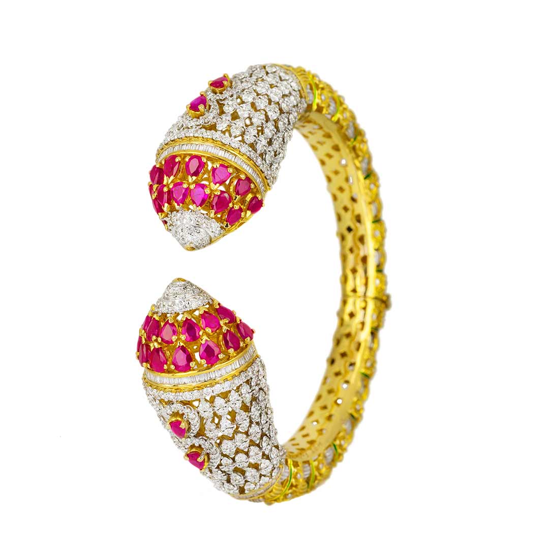 Jewellery Photography in mumbai Diamond and Gold Bracelet